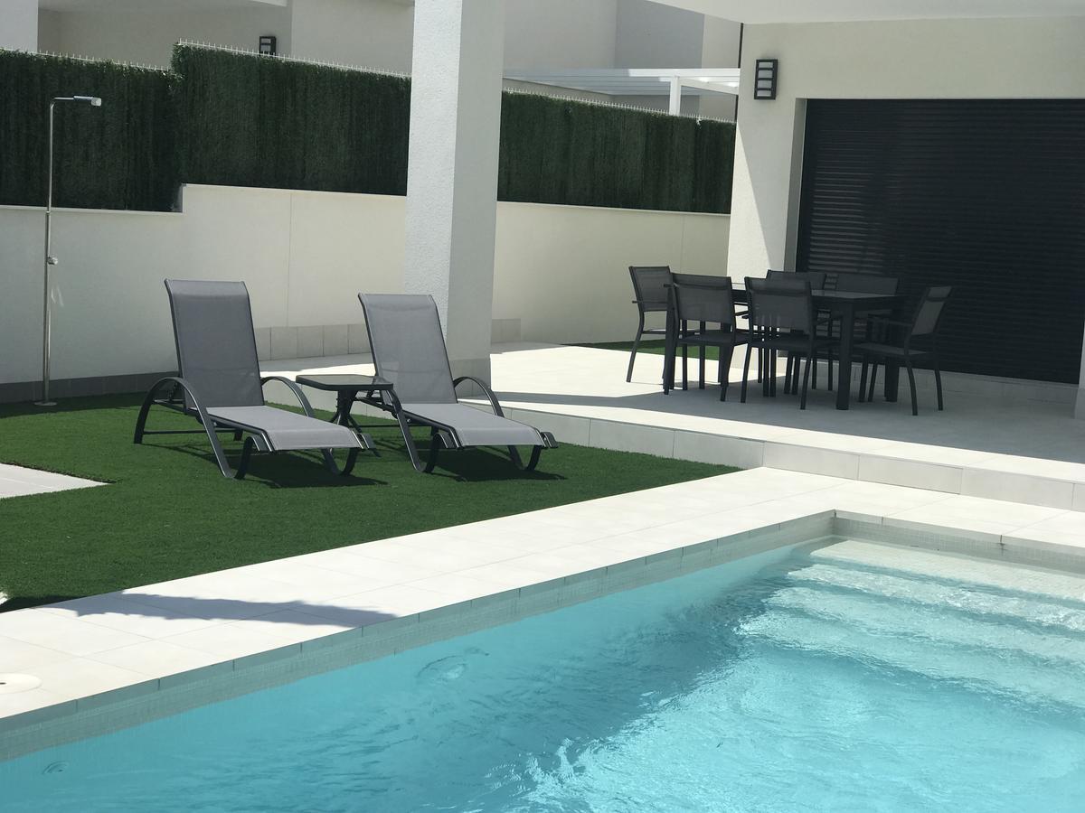 Villa Deluxe La Marina Beach Аликанте Экстерьер фото