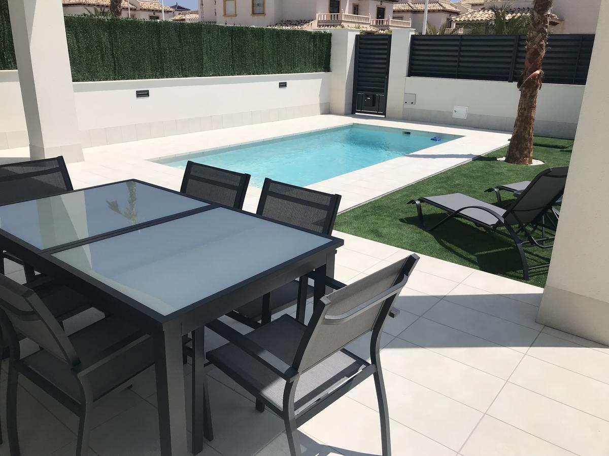 Villa Deluxe La Marina Beach Аликанте Экстерьер фото
