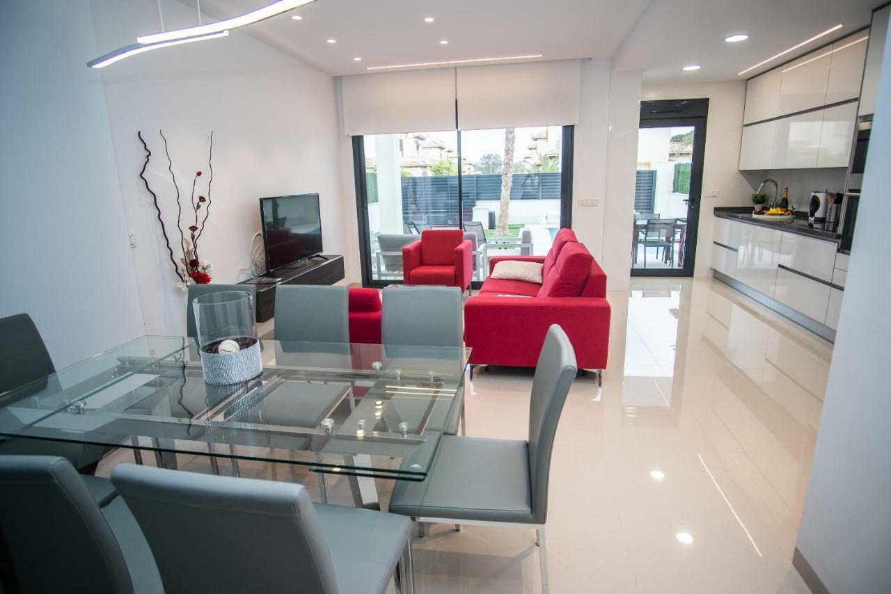 Villa Deluxe La Marina Beach Аликанте Экстерьер фото